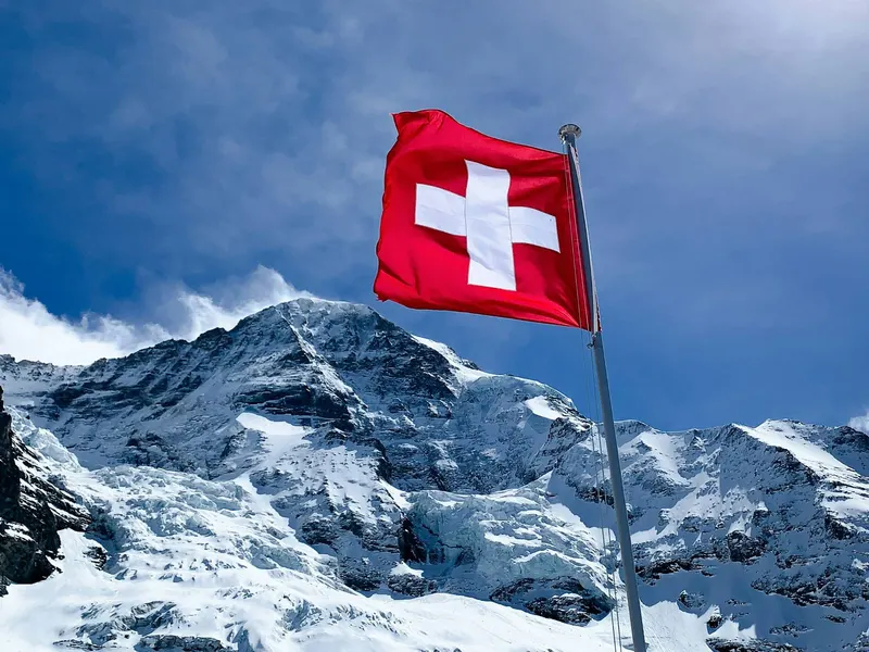 Mila d'Opiz · Swiss Beauty